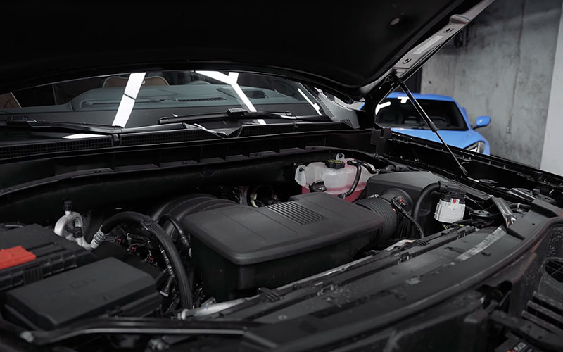 2023 GMC Yukon 6.2L V8 - ACCELER8 on youtube.com