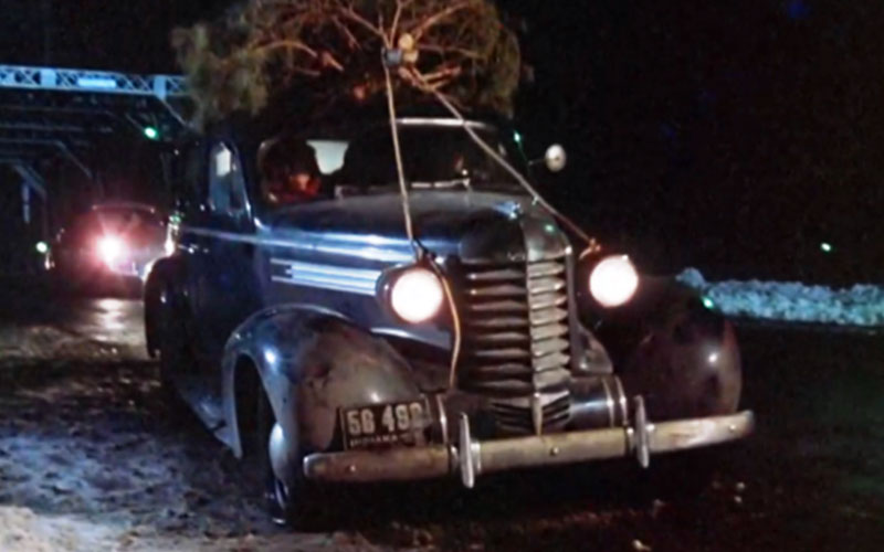 1937 Oldsmobile F-Series in A Christmas Story - imcdb.org 1937 Oldsmobile F-Series in A Christmas Story - imcdb.org