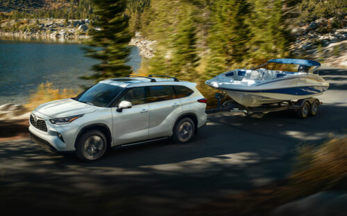 The Best 3-Row Hybrid SUVs
