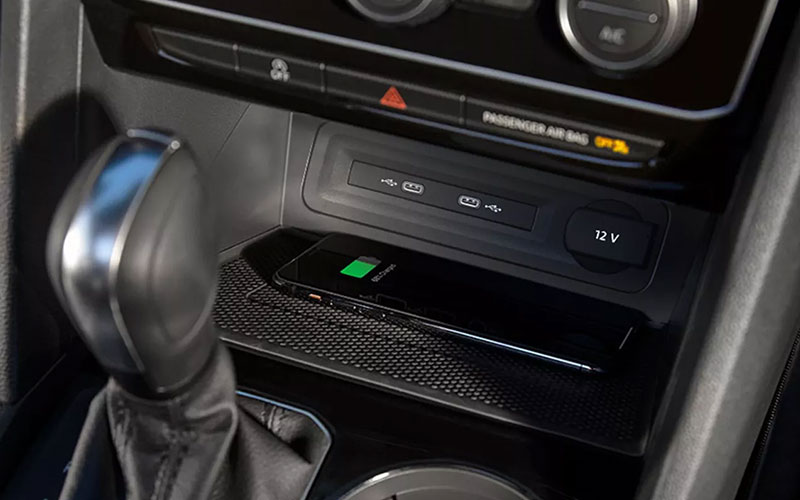 2023 Volkswagen Atlas Wireless Charging Pad - vw.com