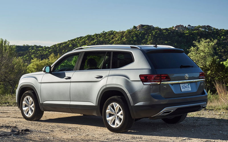 2018 Volkswagen Atlas SE - netcarshow.com