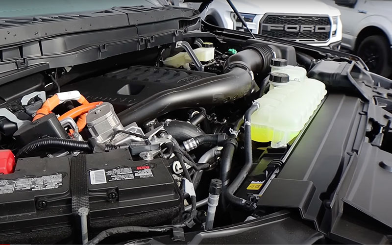 2023 Ford F-150 3.5L V6 - Ben Hardy on youtube.com