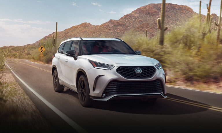 2023 Toyota Highlander: Simply Solid