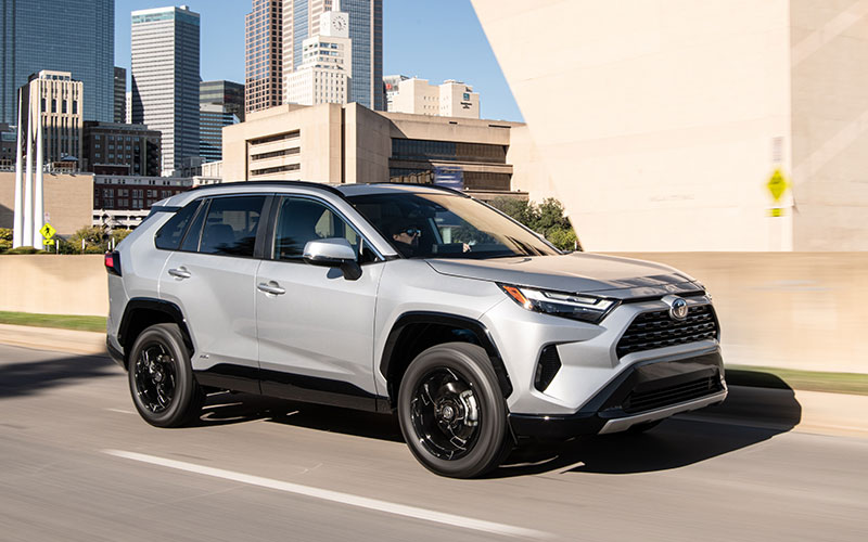 2023 Toyota RAV4 SE - pressroom.toyota.com