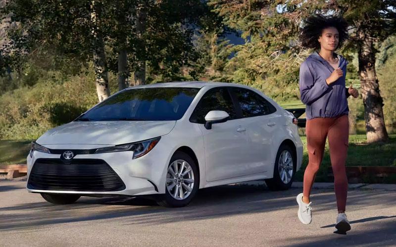 2023 Toyota Corolla LE - toyota.com