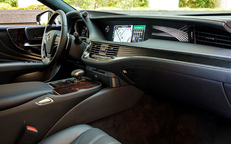 2020 Lexus LS 500 - pressroom.lexus.com