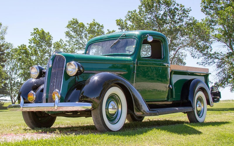 1937 Plymouth PT50 - Prairie Farm Report on youtube.com