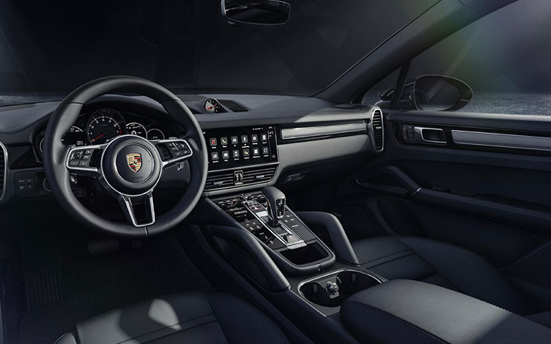 2023 Porsche Cayenne S Platinum - newsroom.porsche.com