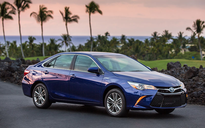 2016 Toyota Camry Hybrid - pressroom.toyota.com