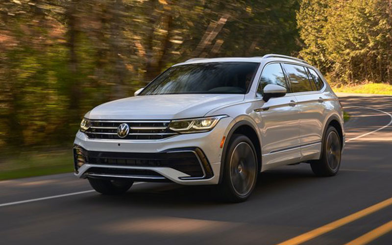 2023 Volkswagen Tiguan SEL R-Line - netcarshow.com