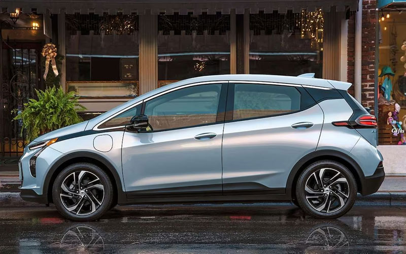 2023 Chevrolet Bolt 2LT - chevrolet.com