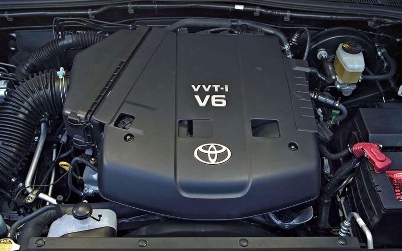 2005 Toyota Tacoma V6 - netcarshow.com