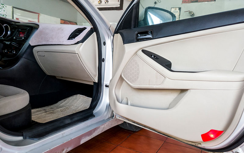 Passenger side door hinges Passenger side door hinges