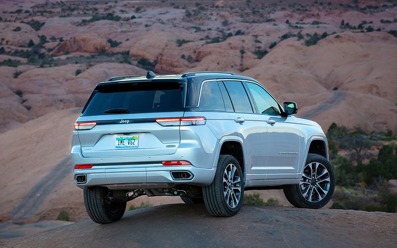 2023 Jeep Grand Cherokee Overland - media.stellantisnorthamerica.com