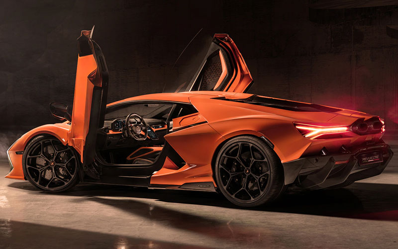 2024 Huracan and Urus Hybrids