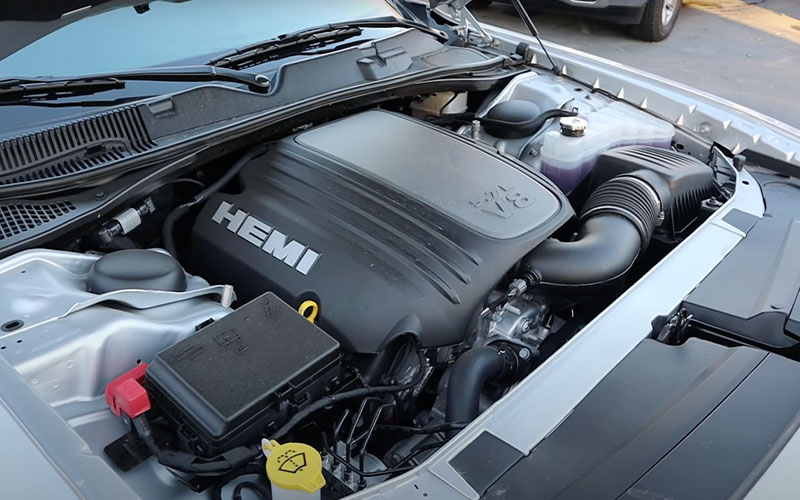 2023 Dodge Challenger 5.7L V8 - Ben Hardy on YouTube