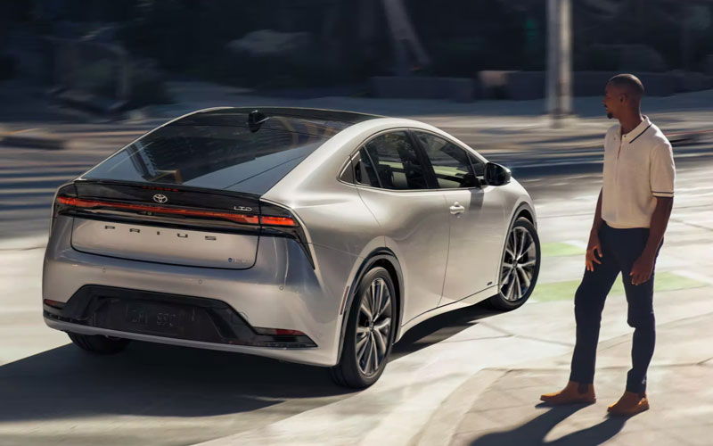 2023 Toyota Prius Limited - toyota.com