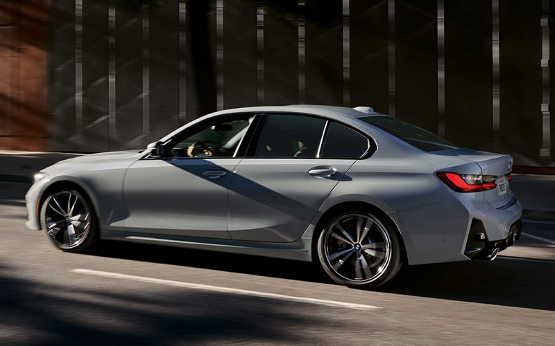 2023 BMW 3 Series - bmwusa.com