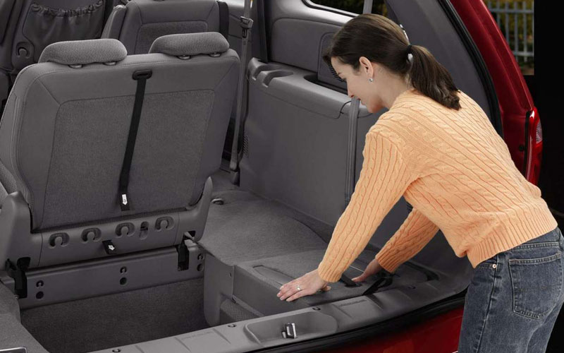 2005 Grand Caravan Stow 'N Go Seats - netcarshow.com