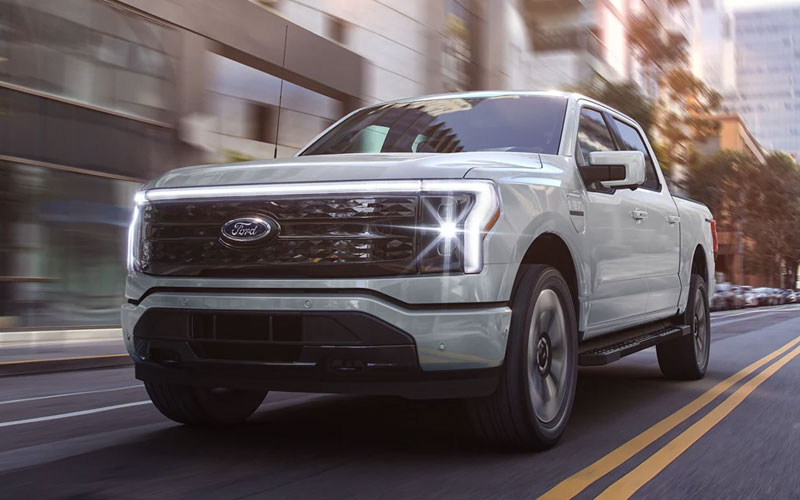 2023 Ford F-150 Lightning Platinum - ford.com
