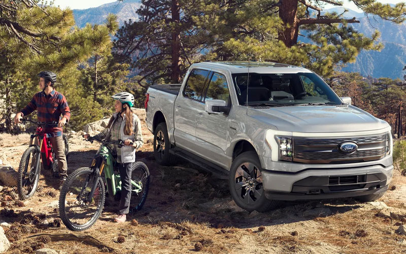2023 Ford F-150 Lightning - ford.com