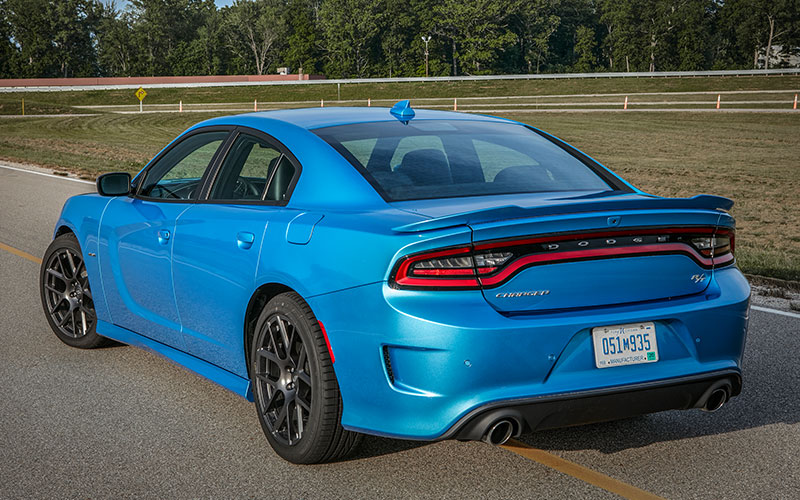 2019 Dodge Charger - media.stellantisnorthamerica.com