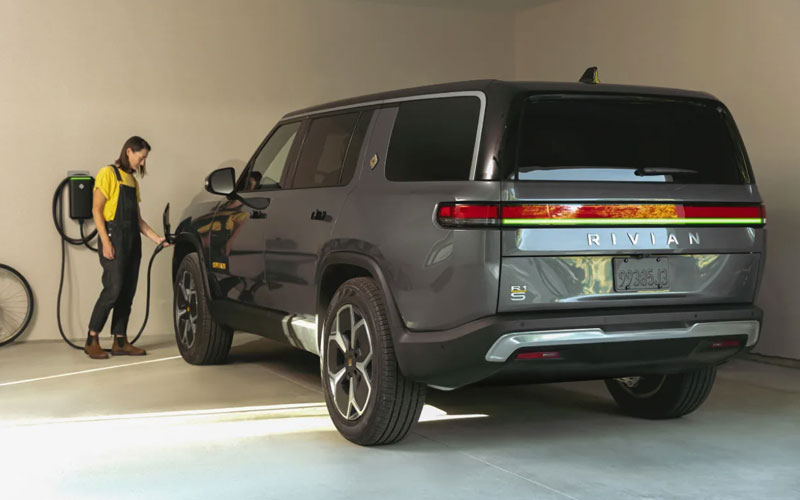 2023 Rivian R1S - rivian.com