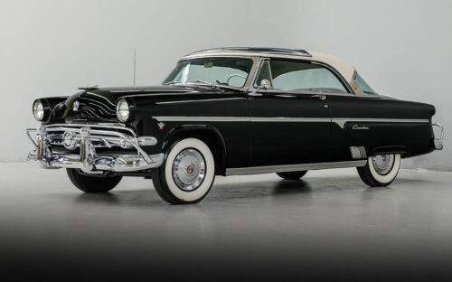 Cool Car Find: 1954 Ford Crestline
