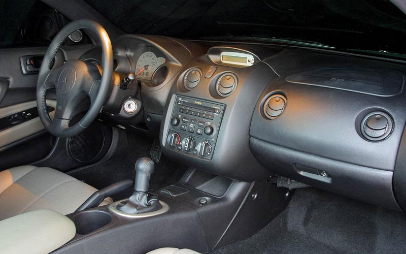 2005 Mitsubishi Eclipse - media.mitsubishicars.com