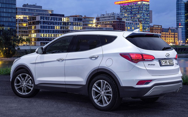2016 Hyundai Santa Fe - netcarshow.com