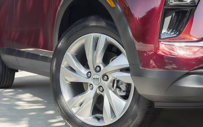 2024 Buick Encore GX 18" aluminum wheels - buick.com