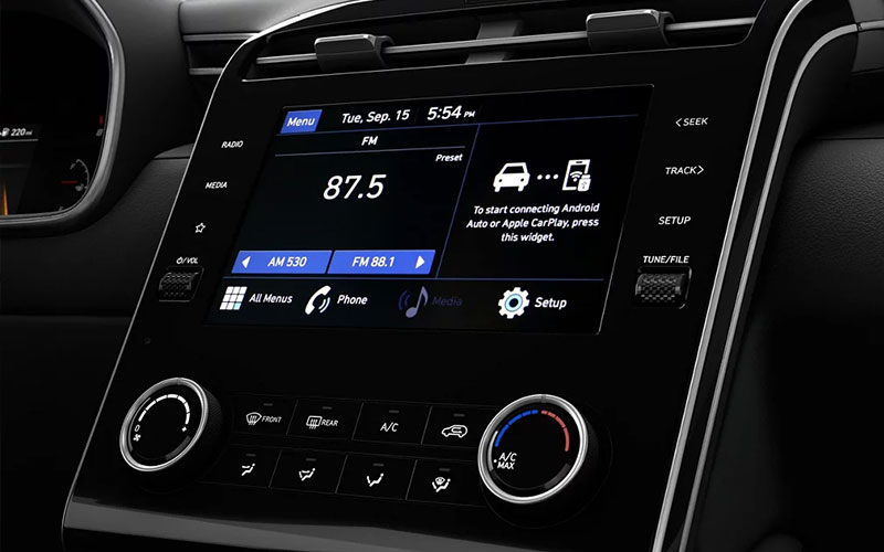 2024 Hyundai Tucson 8-inch color touchscreen display - hyundaiusa.com