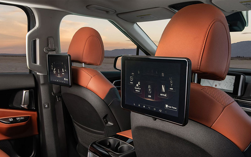 2024 Kia Carnival dual-rear-facing entertainment - kia.com