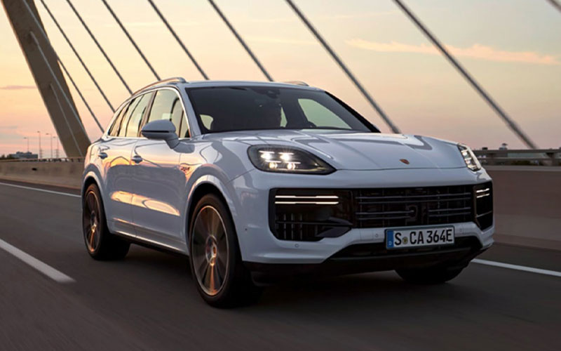 2024 Porsche Cayenne - newsroom.porsche.com