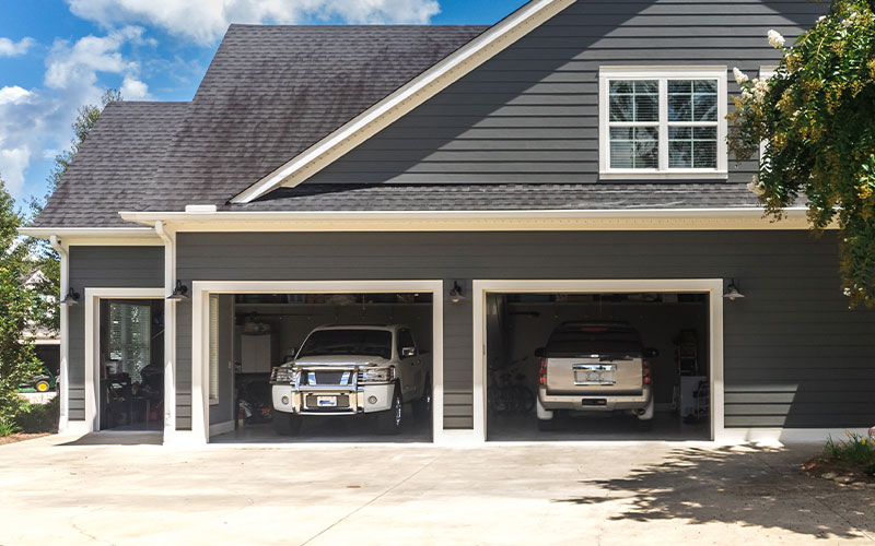 Cars in garage Cars in garage