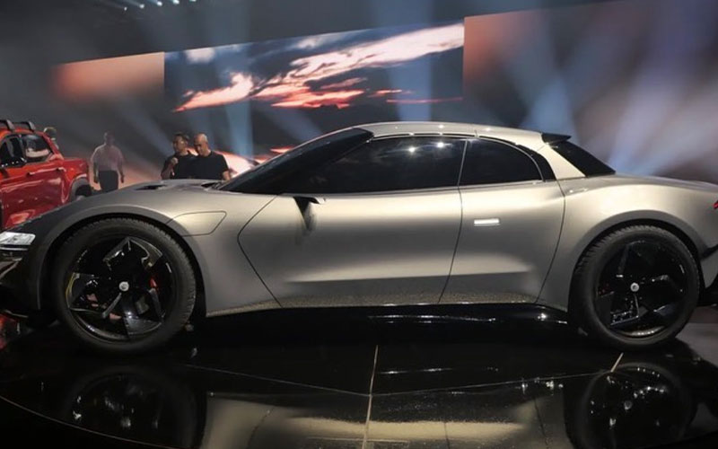 Fisker Ronin - @fiskerwhale on Instagram