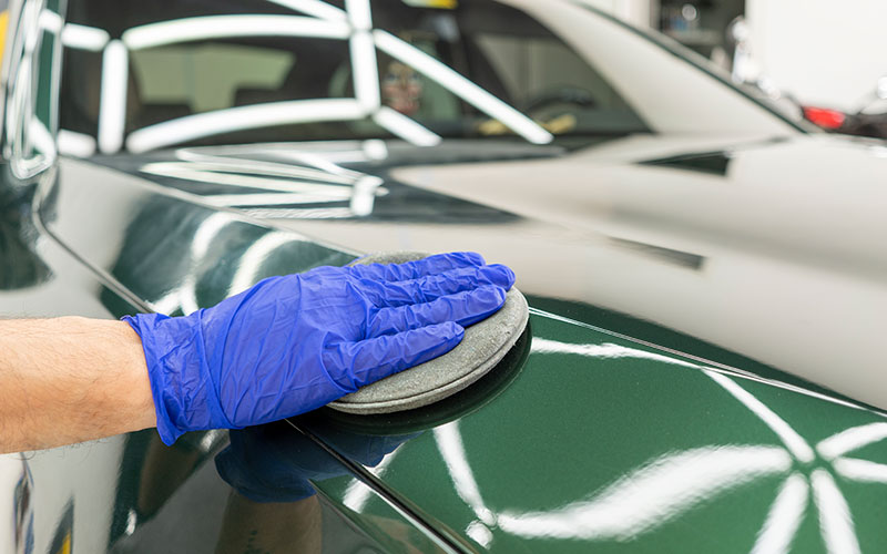 Waxing car Waxing car