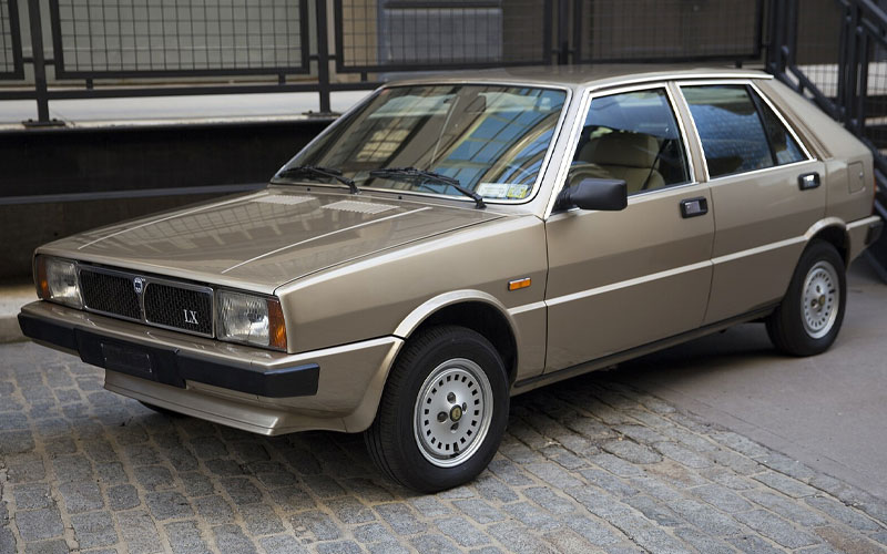 1982 Lancia Delta - Mr.choppers on Wikimedia
