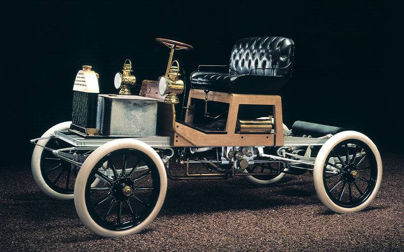 1904 Buick Model B - media.buick.com