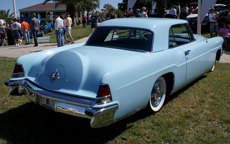 1957 Lincoln Continental Mark II - Valder137 on Wikimedia.org