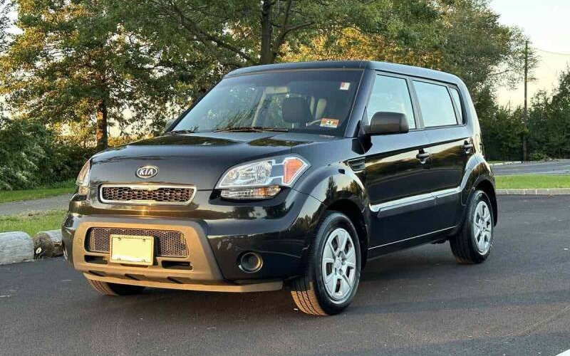 2011 Kia Soul - carsforsale.com.jpg