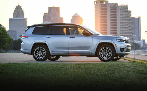 Hands on with the 2024 Cherokee L Summit Reserve