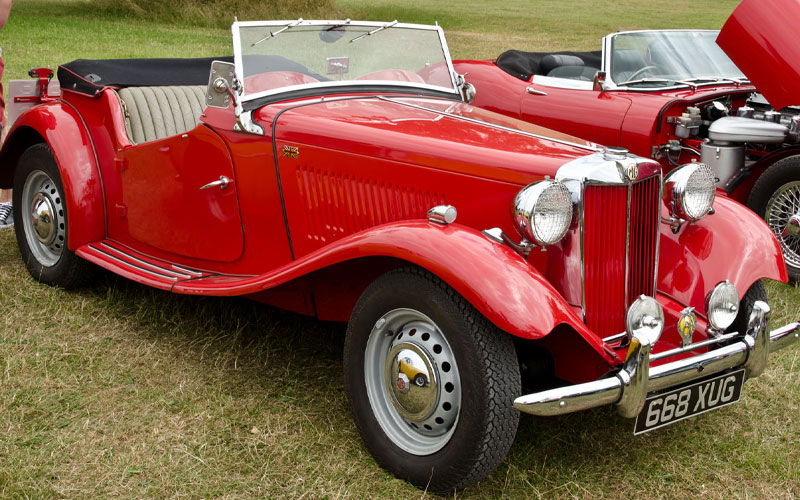1953 MG TD - SG2012 on Wikimedia.org
