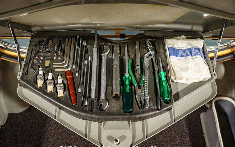 1974 BMW 3.0 CSi integrated toolbox - carsforsale.com