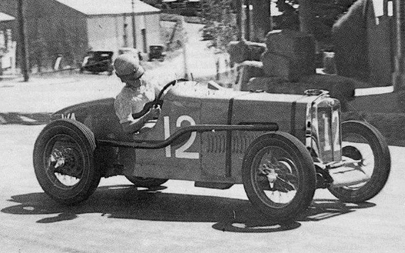 Allan Tomlinson won the 1939 Australian Grand Prix driving a TA