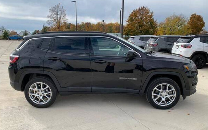 2024 Jeep Compass Latitude Lux - carsforsale.com