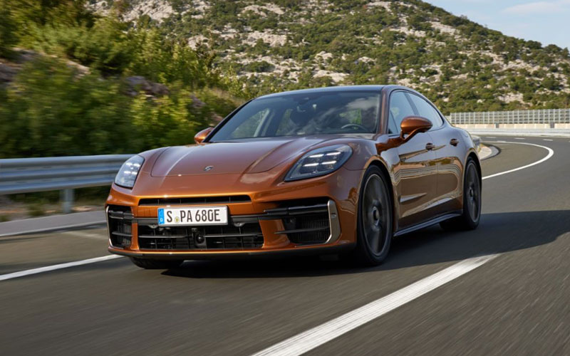 Porsche Panamera - newsroom.porsche.com Porsche Panamera - newsroom.porsche.com