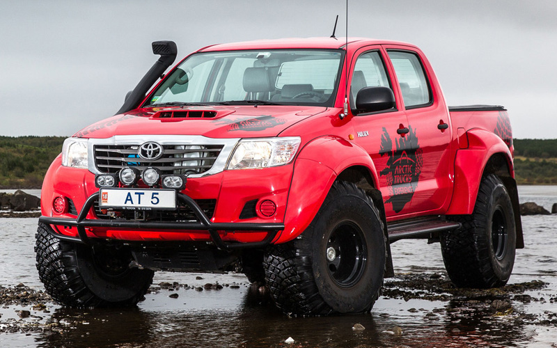 Toyota Hiluz AT38 - arctictrucks.com