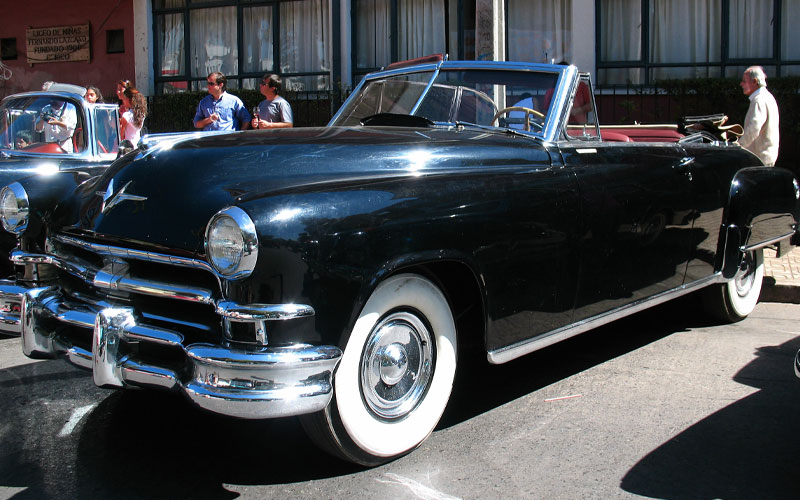 1951 Chrysler Imperial Convertible - order_242 on wikimedia.org