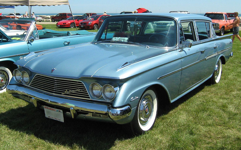 1961 Rambler Ambassador - Christopher Ziemnowicz on wikimedia.org